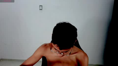 im_david01 online show from 04/11/26, 04:11