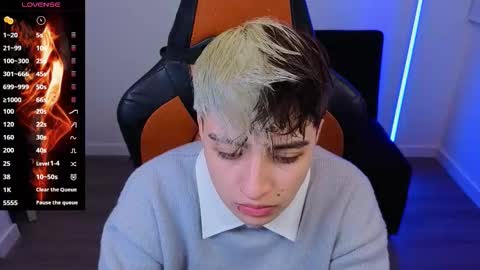 Laia online show from 10/28/25, 12:25