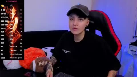 Laia online show from 11/29/25, 11:08