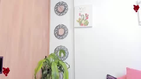 Luna online show from 04/04/26, 09:12