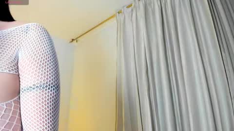 im_maitee online show from 11/12/25, 04:46