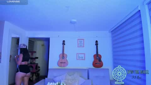 im_mariana online show from 04/09/26, 11:32