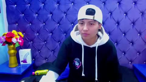 Snapshot of im_mathias chatting on 01/12/25, 02:03 mathias online show from 01/12/25, 02:03