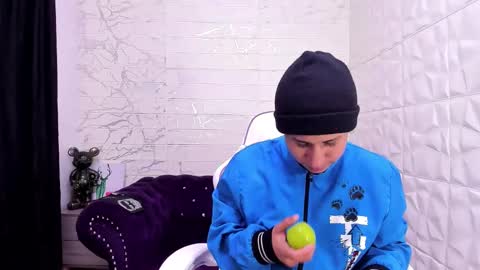 im_milan_rs online show from 02/09/25, 10:09