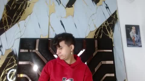 milan online show from 09/16/25, 02:45