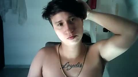 milan online show from 11/17/25, 04:40