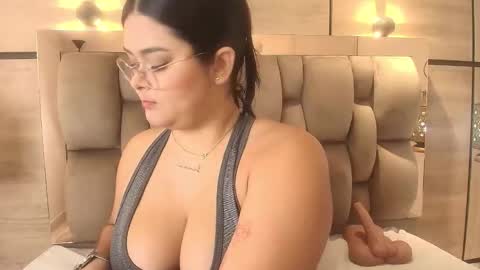 Snapshot of im_mou_ chatting on 12/04/25, 12:03 im mou online show from 12/04/25, 12:03