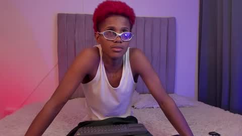 oleider dont forget your thumbs up online show from 04/23/26, 07:49