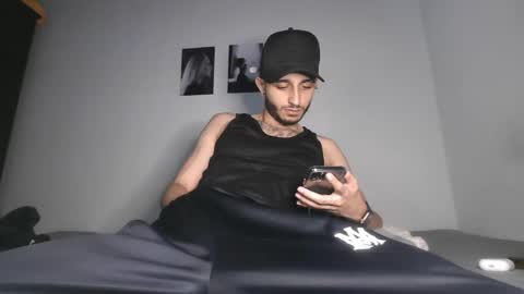 Snapshot of im_paul_ chatting on 01/18/25, 06:34 Paul online show from 01/18/25, 06:34