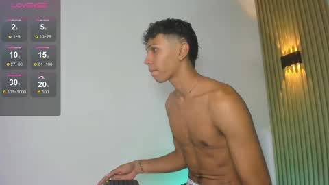 Snapshot of im_sebaslopez chatting on 12/28/24, 03:47 im_sebaslopez online show from 12/28/24, 03:47