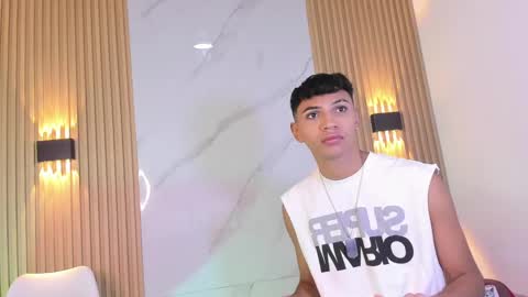 Snapshot of im_sebaslopez chatting on 01/17/25, 04:17 im_sebaslopez online show from 01/17/25, 04:17