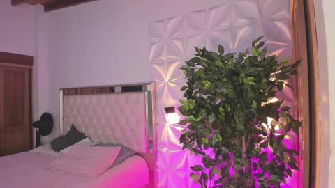 Snapshot of im_sebaslopez chatting on 09/27/25, 11:37 im_sebaslopez online show from 09/27/25, 11:37