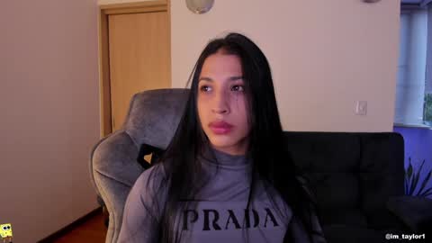 Snapshot of im_taylor chatting on 01/09/25, 10:41 TAYLOR online show from 01/09/25, 10:41