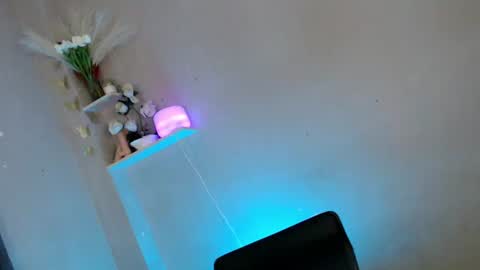 Megan online show from 10/06/25, 04:10