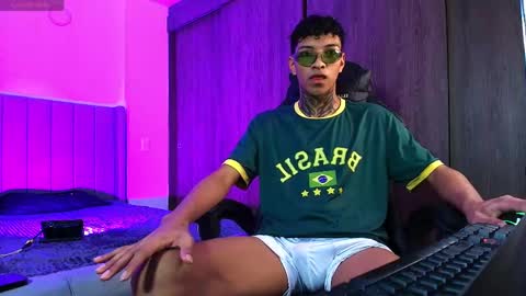 im_usuga online show from 04/22/26, 08:17