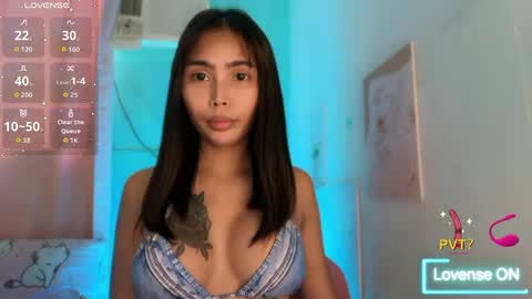 Snapshot of im_your_sexy_wifexxx chatting on 05/22/26, 02:19 Ms. M online show from 05/22/26, 02:19