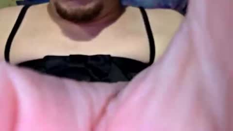 Snapshot of imabigolperv chatting on 11/17/25, 07:52 imabigolperv online show from 11/17/25, 07:52