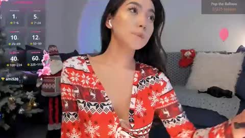 Snapshot of iminako chatting on 12/12/24, 05:20 Kayla online show from 12/12/24, 05:20