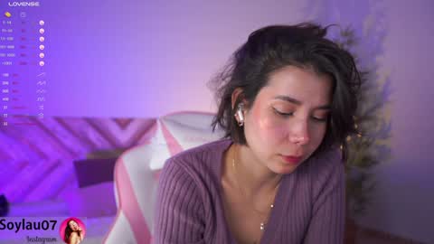 Snapshot of imjess_ chatting on 12/19/24, 01:07 imjess_ online show from 12/19/24, 01:07