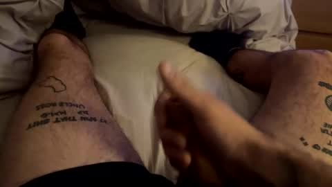 imjoe32 online show from 11/22/25, 02:49