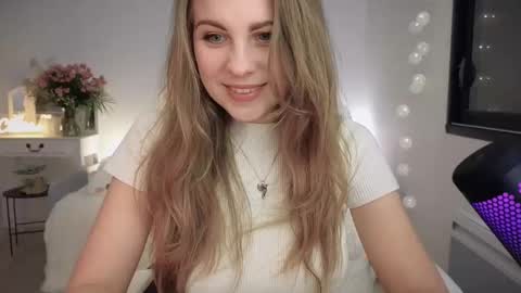 ImKeira online show from 02/18/25, 07:41