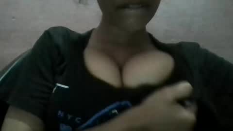 Snapshot of imlovelyrose chatting on 12/08/24, 04:18 ROSE online show from 12/08/24, 04:18