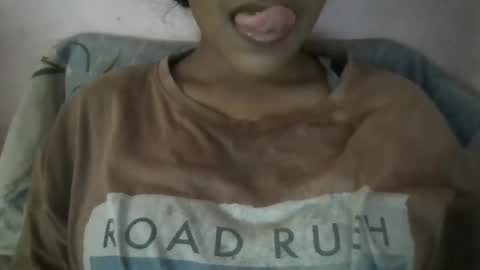 Snapshot of imlovelyrose chatting on 12/14/24, 05:18 ROSE online show from 12/14/24, 05:18
