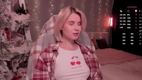 Mia online show from 12/22/25, 10:01