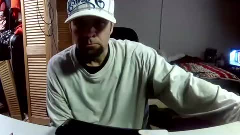 Snapshot of imoff_0119 chatting on 04/12/26, 04:01 imoff_0119 online show from 04/12/26, 04:01