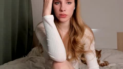 Snapshot of imogensy chatting on 02/28/25, 11:34 my name Imo Fansly online show from 02/28/25, 11:34