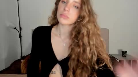 Snapshot of imogensy chatting on 09/09/25, 05:12 my name Imo Fansly online show from 09/09/25, 05:12