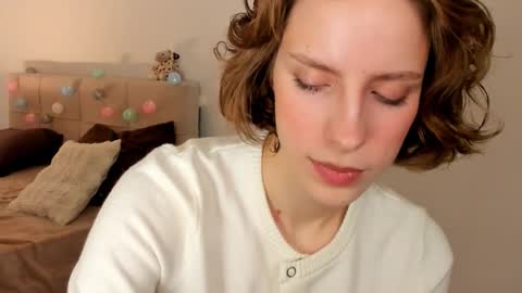 Snapshot of imogensy chatting on 02/24/26, 04:16 my name Imo Fansly online show from 02/24/26, 04:16