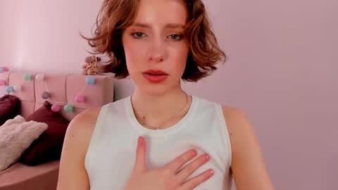 Snapshot of imogensy chatting on 02/28/26, 08:04 my name Imo Fansly online show from 02/28/26, 08:04