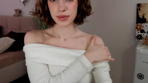 Snapshot of imogensy chatting on 04/27/26, 11:30 my name Imo Fansly online show from 04/27/26, 11:30