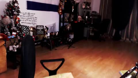 Empress online show from 02/05/25, 12:53