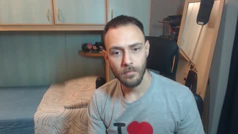 Simo online show from 11/12/25, 04:18