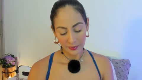 imvickyrachell_ online show from 09/23/25, 02:20