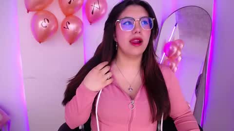 Snapshot of imvioleth chatting on 02/17/26, 06:10 Violeth online show from 02/17/26, 06:10