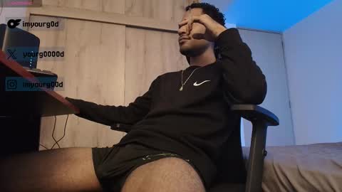 Snapshot of imyourg0d chatting on 02/20/26, 07:43 Daniel thumb up me please its important Im new INDEPENDENT MODEL online show from 02/20/26, 07:43