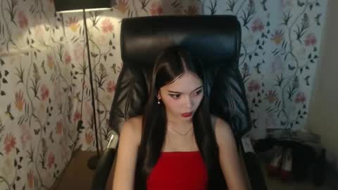 Snapshot of imyourlegalbaby chatting on 03/08/25, 03:13 Aki online show from 03/08/25, 03:13