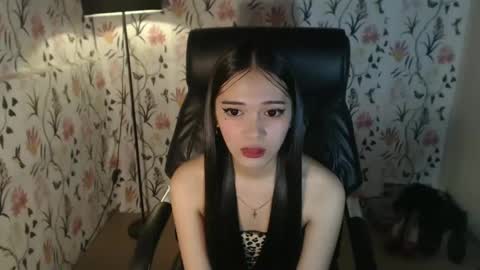 Snapshot of imyourlegalbaby chatting on 03/12/25, 02:12 Aki online show from 03/12/25, 02:12