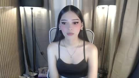 Snapshot of imyourlegalbaby chatting on 12/02/25, 04:07 Aki online show from 12/02/25, 04:07