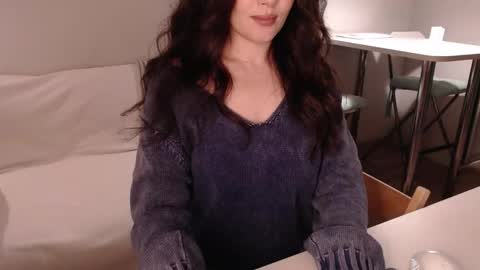 Snapshot of in_yan chatting on 10/15/25, 08:31 Lin online show from 10/15/25, 08:31