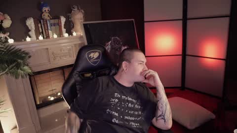 Snapshot of inagoodmood_ chatting on 01/25/25, 06:46 OTIS and MILIY online show from 01/25/25, 06:46