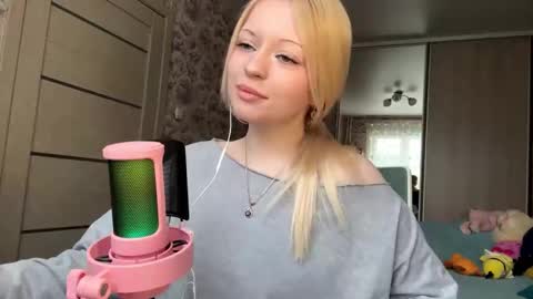 Snapshot of inamillsap chatting on 02/28/26, 09:10 Lola online show from 02/28/26, 09:10