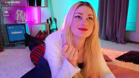  Dina  Help me reach 100 likes  online show from 02/14/26, 07:10