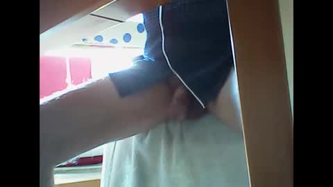 Snapshot of incontactwithmike chatting on 11/04/25, 10:36 incontactwithmike online show from 11/04/25, 10:36