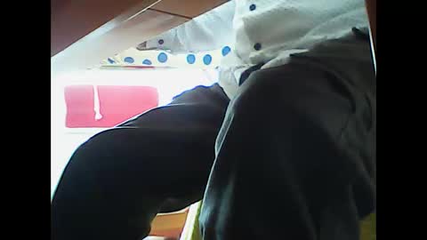 Snapshot of incontactwithmike chatting on 12/01/25, 10:53 incontactwithmike online show from 12/01/25, 10:53