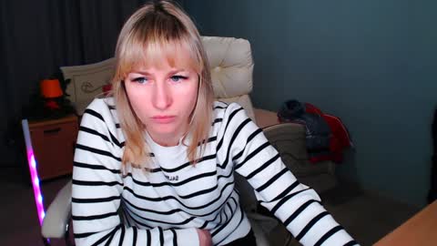 incredible_ariela online show from 01/18/25, 09:24