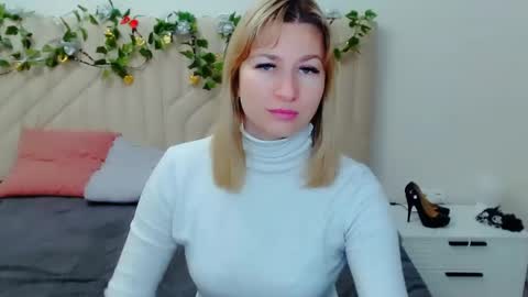 Snapshot of incredible_ariela chatting on 04/28/26, 07:02 incredible_ariela online show from 04/28/26, 07:02